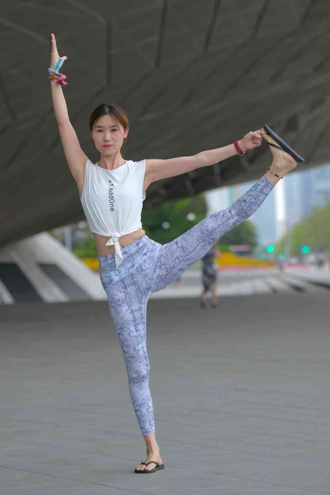 表演瑜伽的女孩【176P】04017-禾野套图