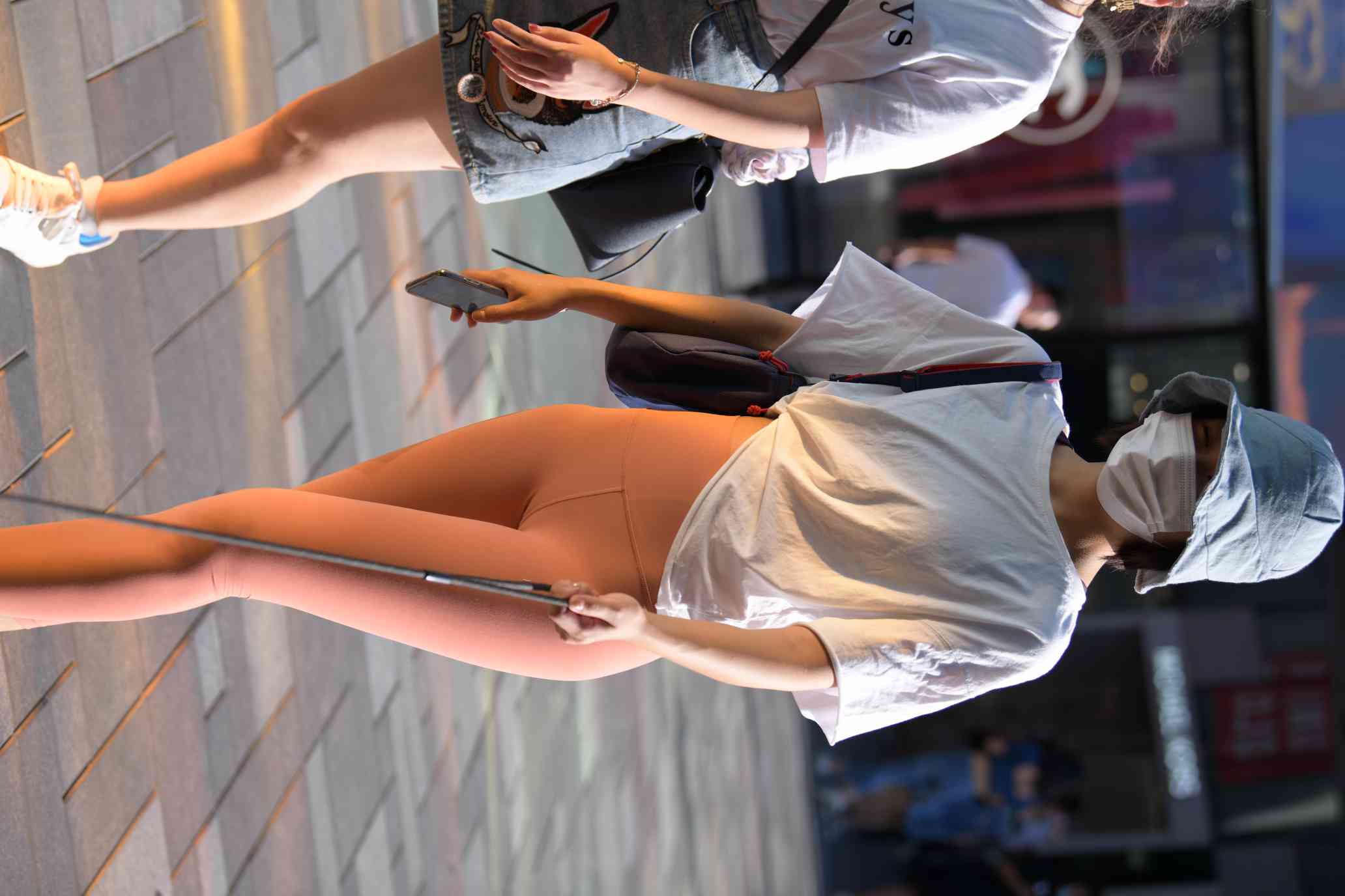 图片[2]-【免费】遛狗的瑜伽裤女人【60P】04031-禾野套图
