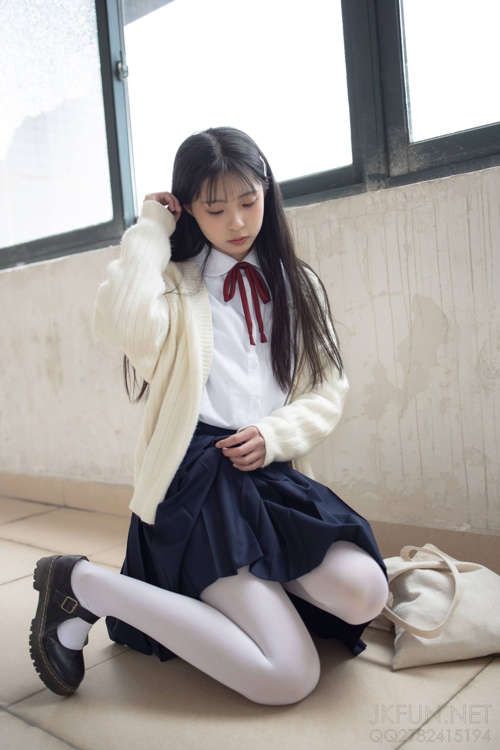 图片[3]-甜美可人的白丝姑娘【127P】20011-禾野套图