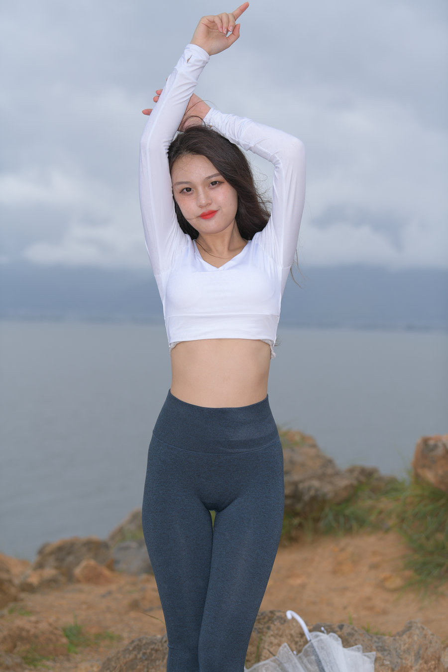 图片[2]-深蓝色瑜伽裤甜美女孩 J1320 514P2V-17.5GB-禾野套图