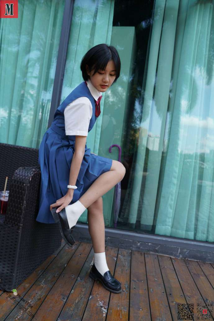 图片[6]-一副学生模样的短发姑娘【112P】20023-禾野套图