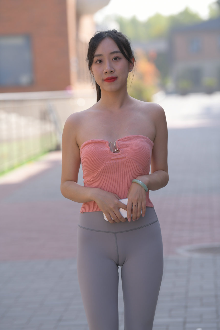 图片[1]-灰色瑜伽裤女孩J4905 522P1V-25.8GB-禾野套图