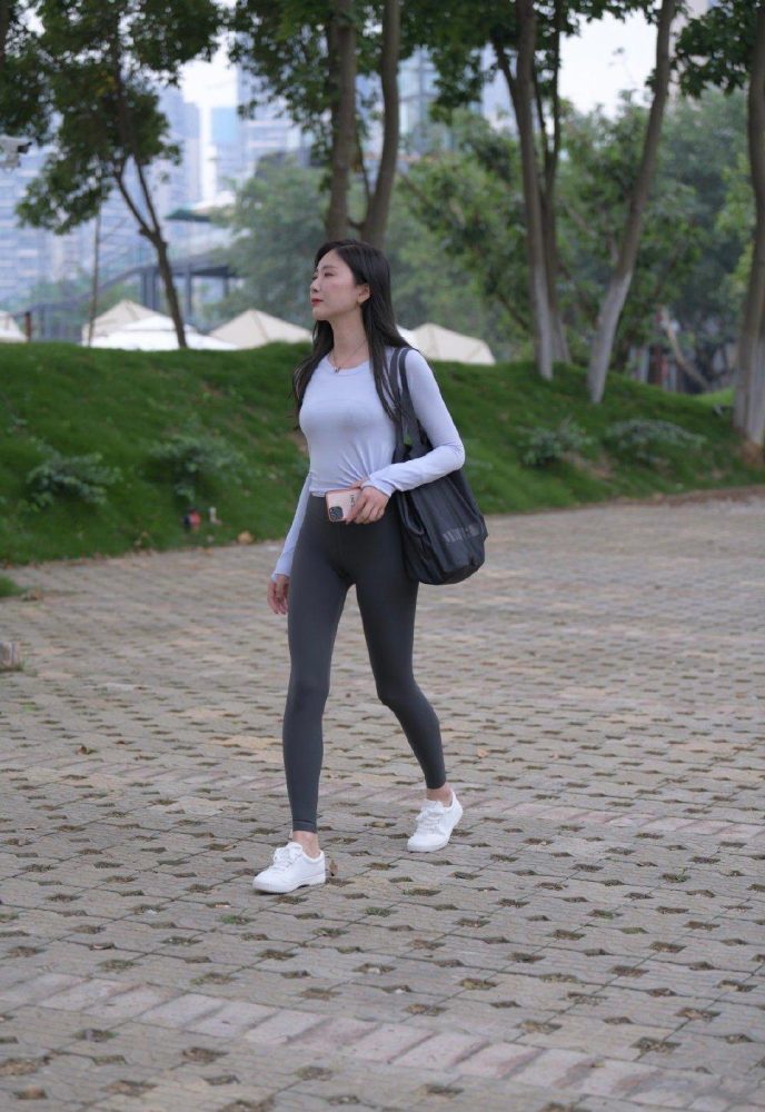 图片[2]-荡秋千的瑜伽裤女孩J2135 588P1V-20.8GB-禾野套图