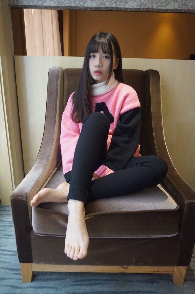 齐刘海的长发女孩【70P】20016-禾野套图