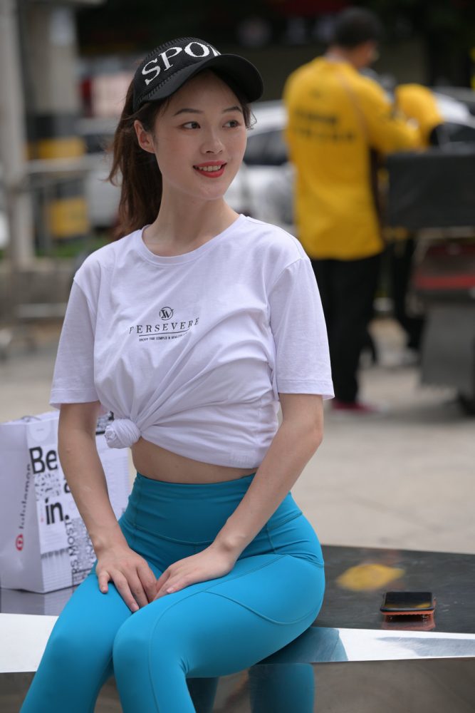 图片[2]-蓝色瑜伽裤阳光女孩J2095 611P1V-21.8GB-禾野套图