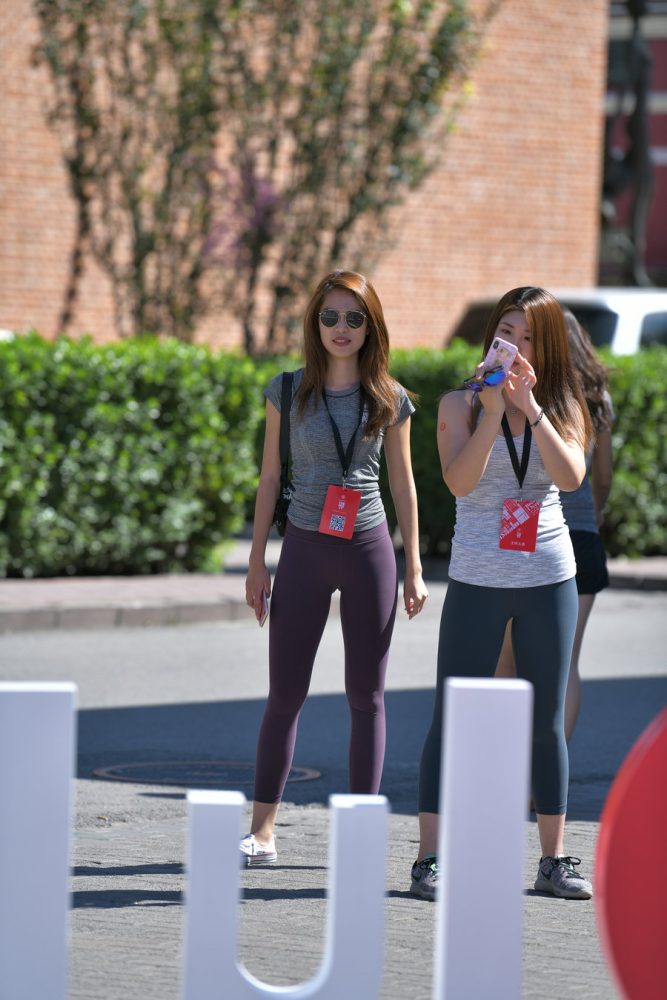 紫色瑜伽裤墨镜导游J4604 27P-336MB-禾野套图