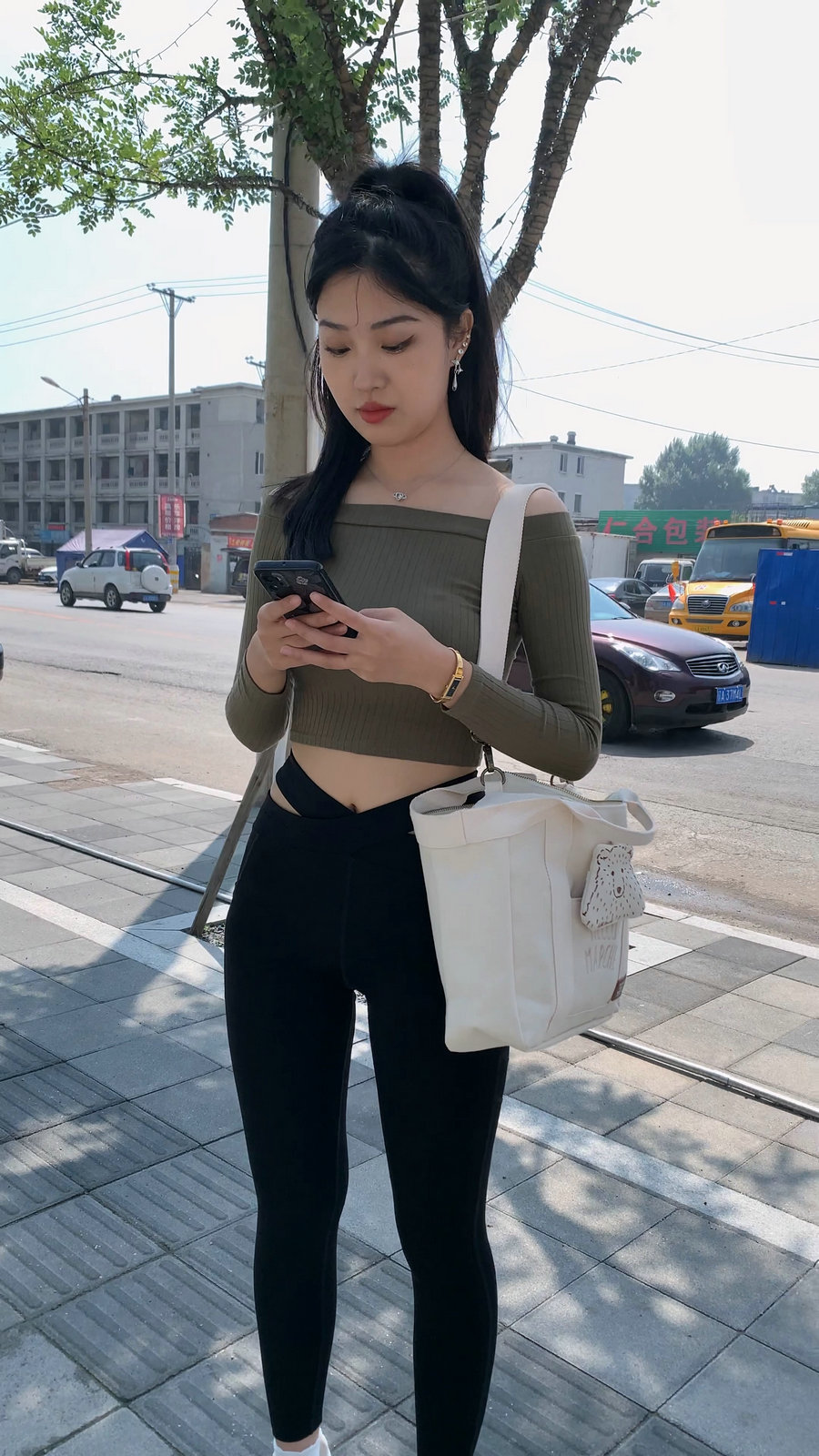 图片[1]-刚刚健身结束的高马尾瑜伽裤女孩J4111 MP4-8.97GB-禾野套图