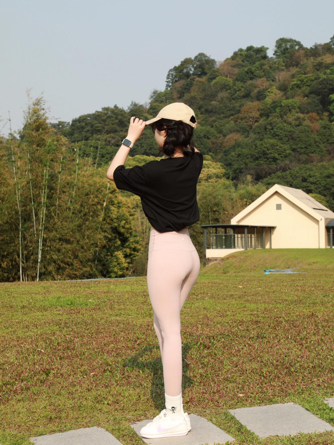 图片[2]-喜欢瑜伽的阳光快乐女孩【135P】04042-禾野套图