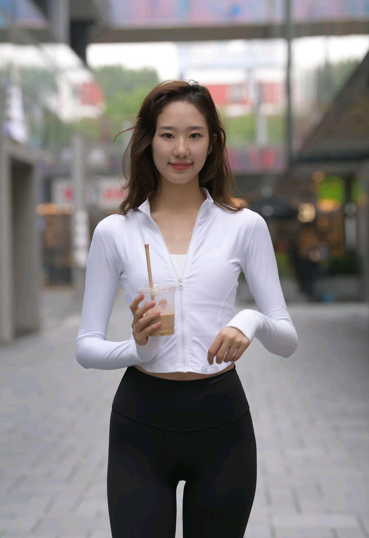 图片[2]-像刘亦菲的黑色瑜伽裤女孩J2237 340P1V-14.8GB-禾野套图