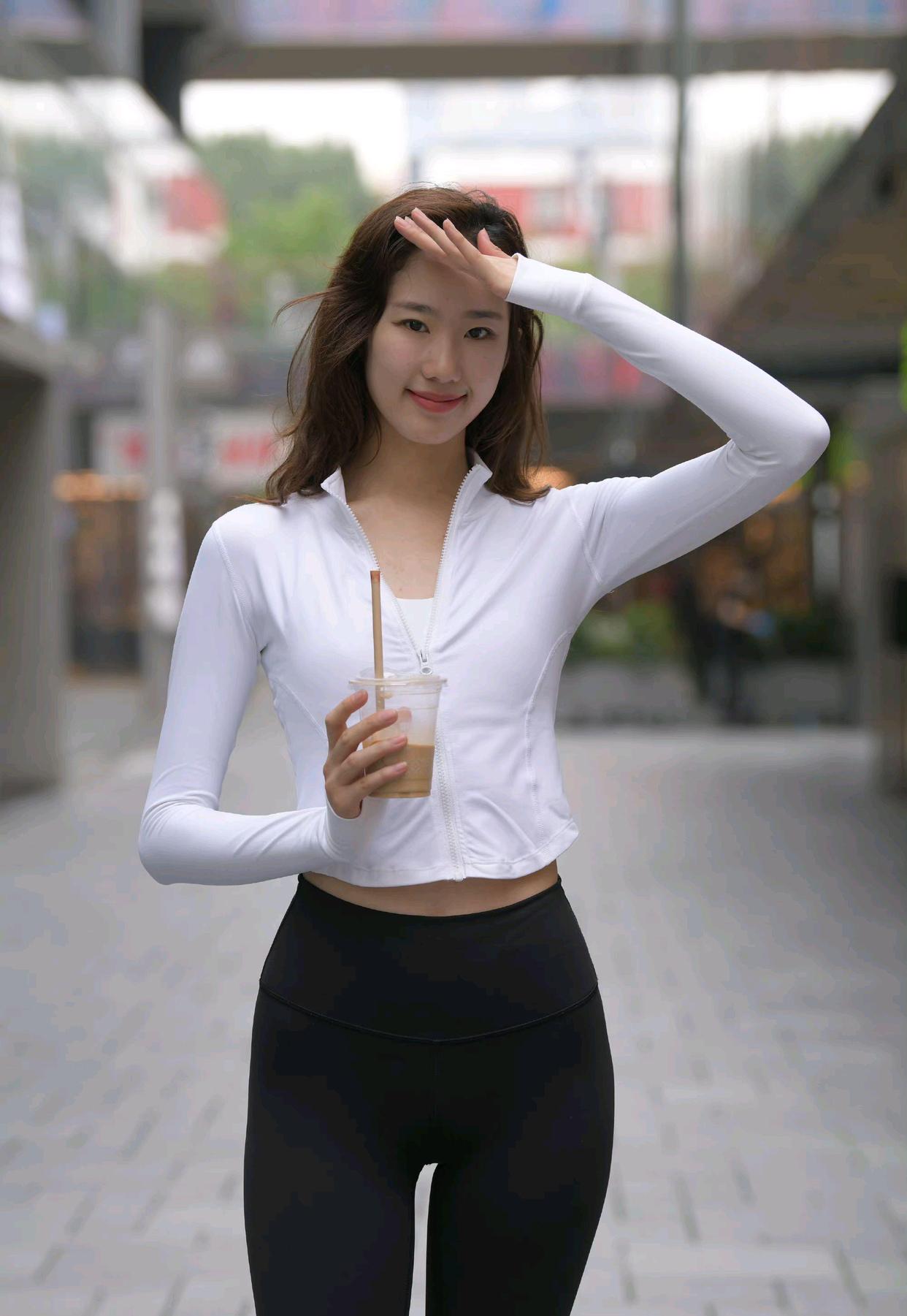 图片[4]-像刘亦菲的黑色瑜伽裤女孩J2237 340P1V-14.8GB-禾野套图