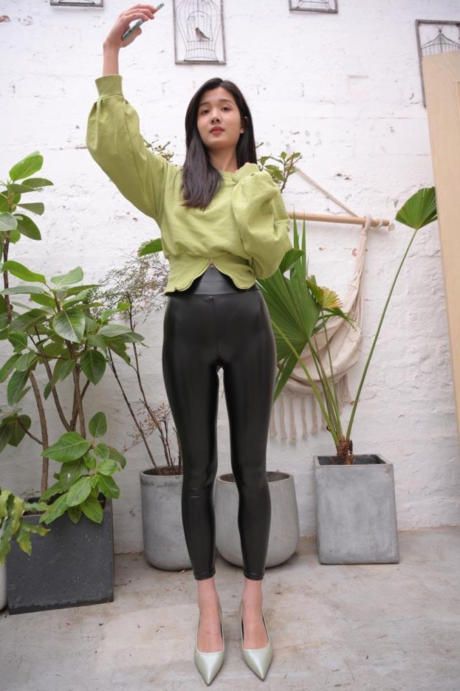 身材很棒的紧身皮裤女孩 J1537 653P1V-19.3GB-禾野套图