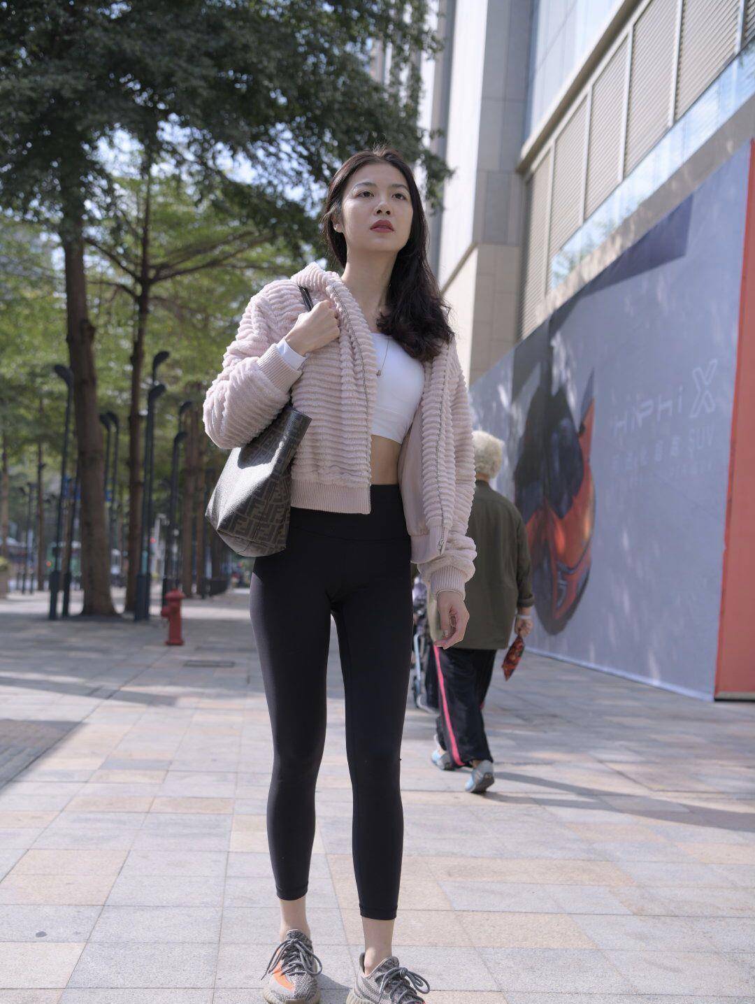 图片[2]-逛街的紧身瑜伽裤女孩 J1455 411P2V-26.6GB-禾野套图