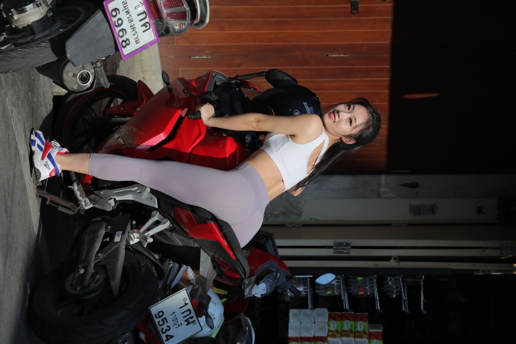 图片[5]-逛街的马尾辫瑜伽老师【556P】00016-禾野套图