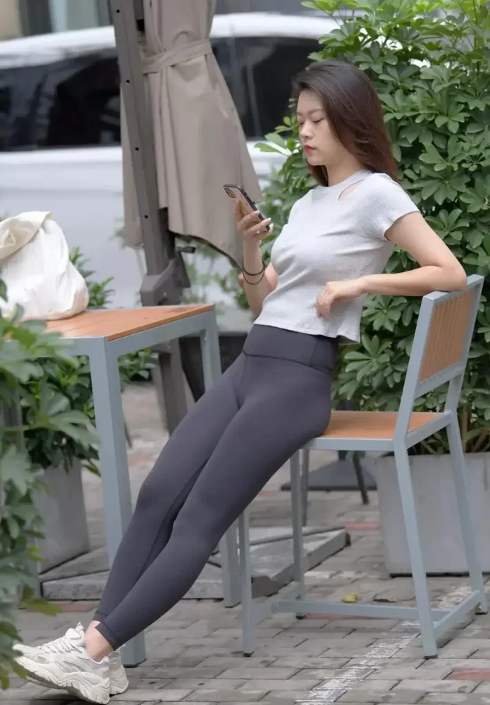 图片[4]-黑色瑜伽裤靓丽女孩J2200 905P1V-30.5GB-禾野套图