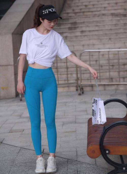 图片[3]-蓝色瑜伽裤阳光女孩J2095 611P1V-21.8GB-禾野套图