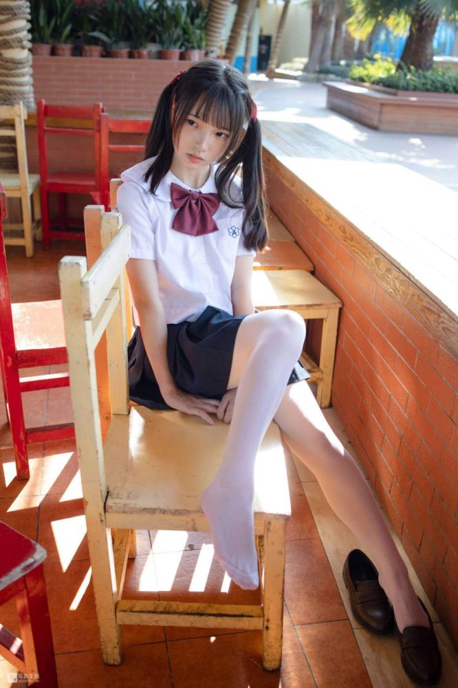 眼神好清澈的双马尾白丝女孩【75P】20019-禾野套图